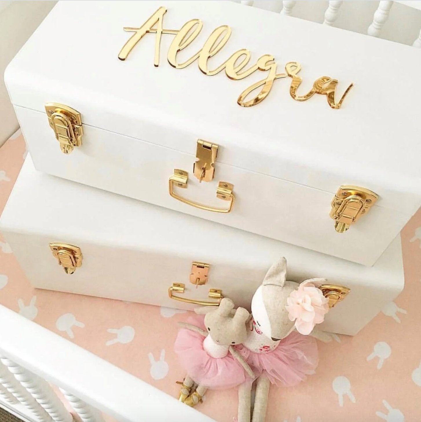 What to Put Inside a Keepsake Trunk (From Newborn to Childhood) 🤍✨ - BabyBoo Prints