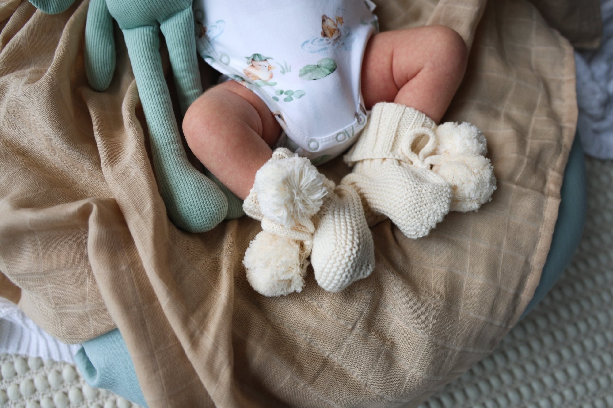 Cream Organic Cotton Knit Booties - BabyBoo Prints